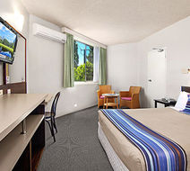 East Port Motor Inn Room