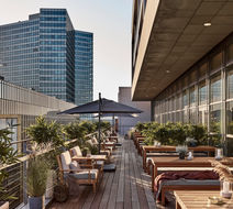 SIDE Design Hotel Hamburg Exterior