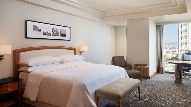 <b>Sheraton Manila Bay Room</b>. Images powered by <a href="https://www.leonardoworldwide.com/" title="Leonardo Worldwide" target="_blank">Leonardo</a>.