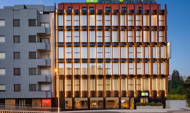 Holiday Inn Exp Porto Boavista Exterior
