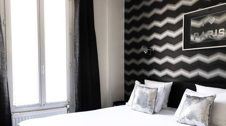 Porte de Versailles Hotel Room