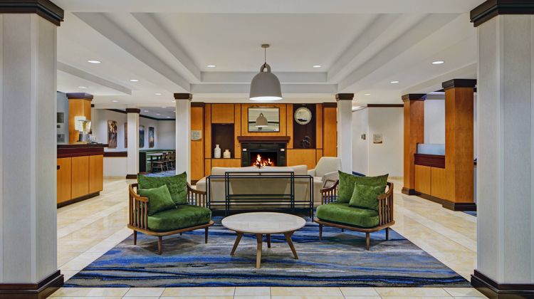 Fairfield Inn & Suites by Marriott Lobby