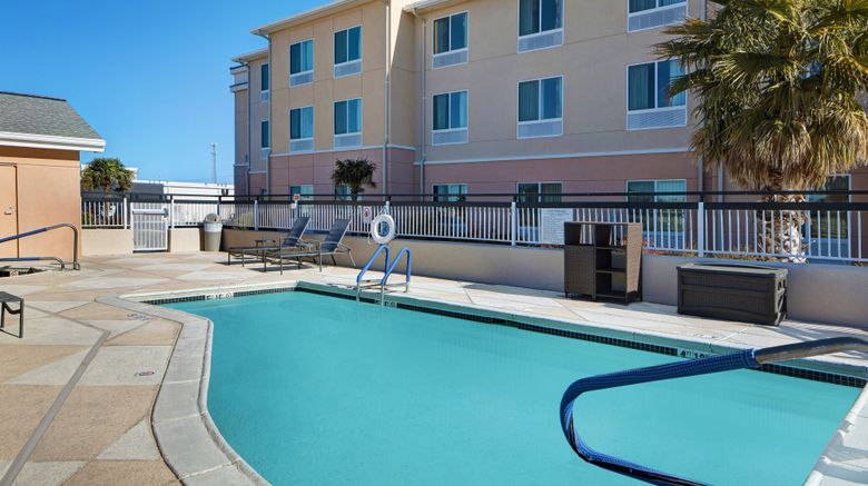 <b>Fairfield Inn & Suites by Marriott Pool</b>. Images powered by <a href="https://www.leonardoworldwide.com/" title="Leonardo Worldwide" target="_blank">Leonardo</a>.