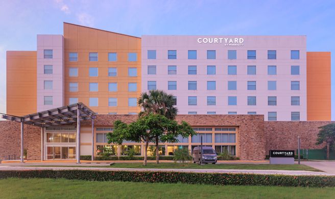Courtyard Ciudad del Carmen Campeche Exterior