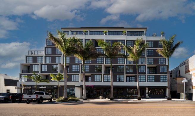 Moxy St Petersburg Downtown Exterior