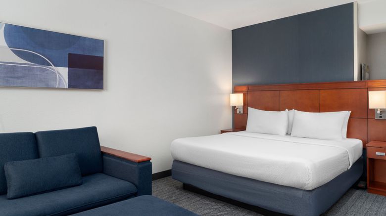 <b>Courtyard Richmond North/Glen Allen Room</b>. Images powered by <a href="https://www.leonardoworldwide.com/" title="Leonardo Worldwide" target="_blank">Leonardo</a>.