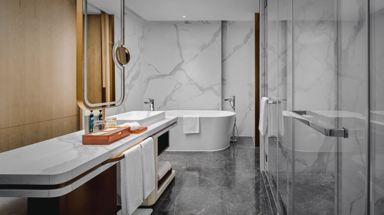 <b>Crowne Plaza Kunshan East Room</b>. Images powered by <a href="https://www.leonardoworldwide.com/" title="Leonardo Worldwide" target="_blank">Leonardo</a>.