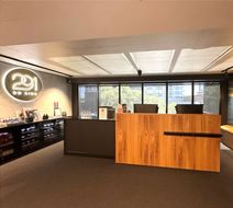 291 On King Lobby