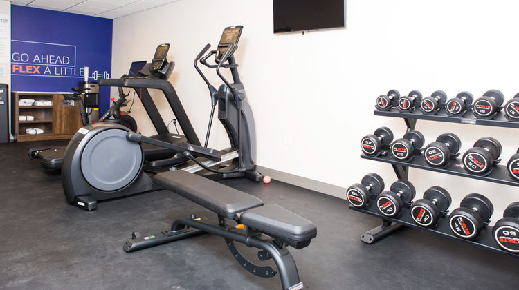 Holiday Inn Express & Suites South Health Club
