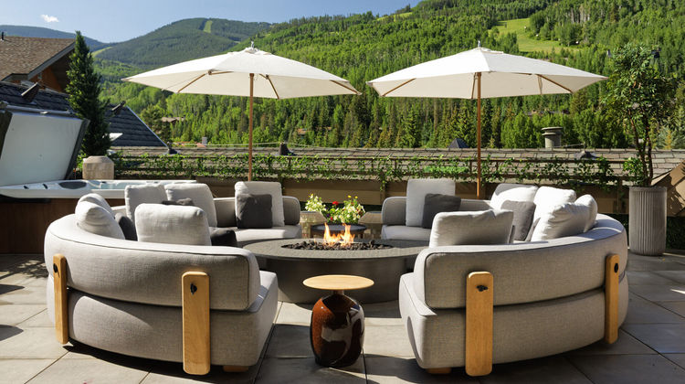 Four Seasons Resort Vail Exterior