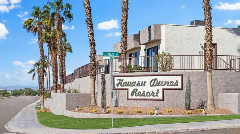 Havasu Dunes Resort Exterior. Images powered by <a href="https://www.leonardoworldwide.com" target="_blank" rel="noopener">Leonardo</a>.