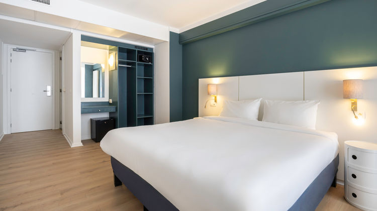 Hotel Louise Room