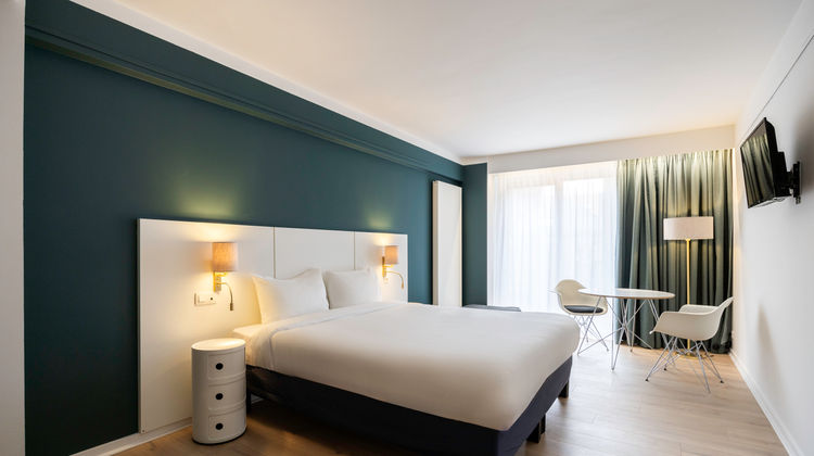 Hotel Louise Room