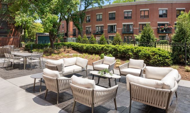 Courtyard Chicago at Medical Distr/UIC Exterior