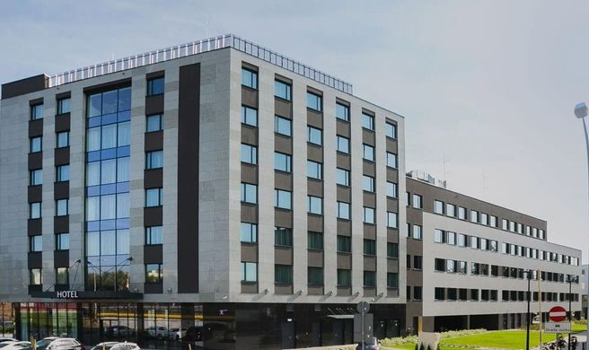 B&B HOTEL Warsaw East Exterior