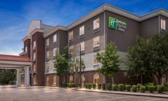 Holiday Inn Express Hotel & Suites