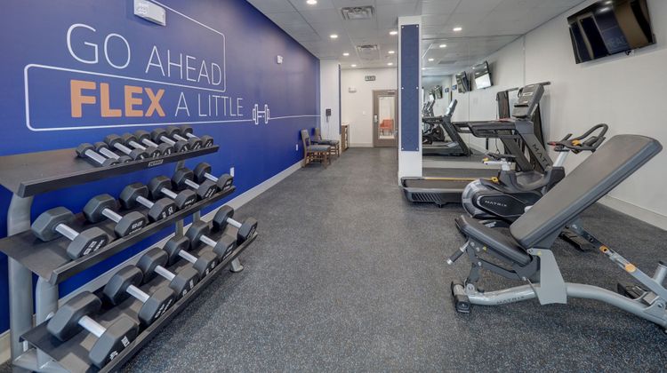 Holiday Inn Express Beachfront Health Club