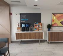 Holiday Inn Express Lobby