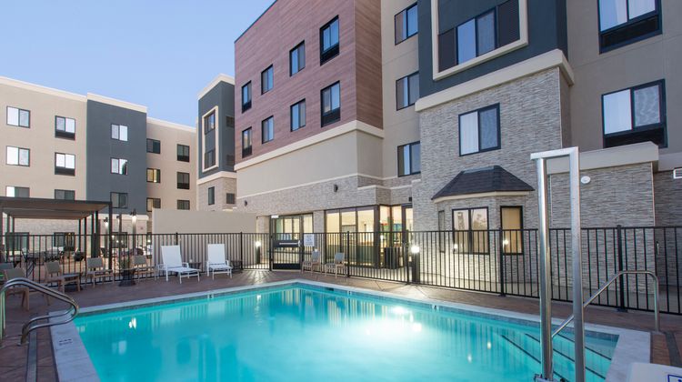 Staybridge Suites Manteca Pool