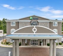 Holiday Inn Express Newington Exterior