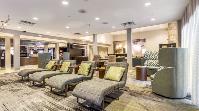 <b>Courtyard Dallas DFW Arpt South/Irving Lobby</b>. Images powered by <a href="https://www.leonardoworldwide.com/" title="Leonardo Worldwide" target="_blank">Leonardo</a>.