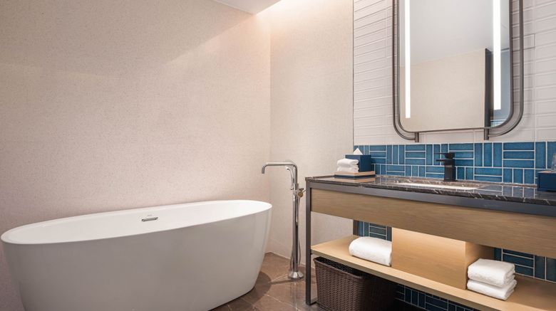 <b>Four Points Chengdu Chunxi Rd Room</b>. Images powered by <a href="https://www.leonardoworldwide.com/" title="Leonardo Worldwide" target="_blank">Leonardo</a>.