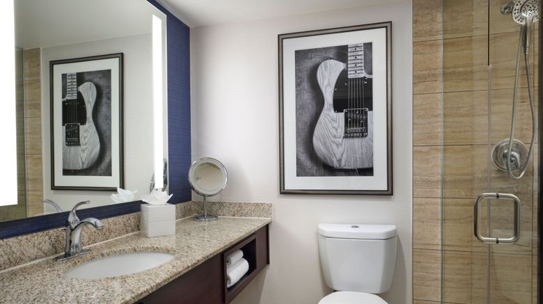 <b>Nashville Airport Marriott Room</b>. Images powered by <a href="https://www.leonardoworldwide.com/" title="Leonardo Worldwide" target="_blank">Leonardo</a>.
