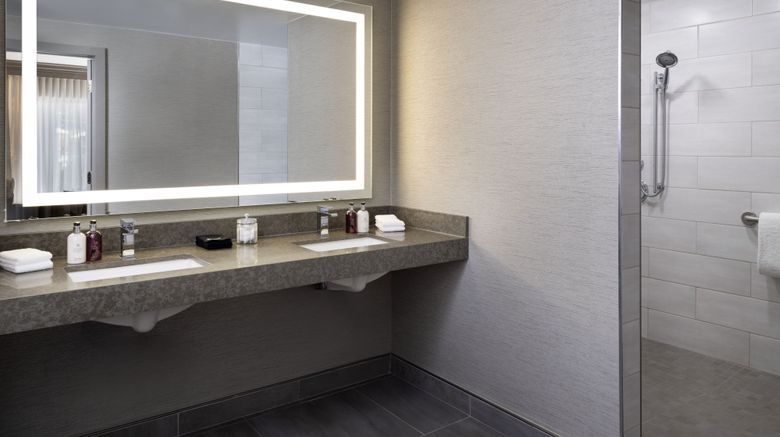 <b>Napa Valley Marriott Hotel & Spa Room</b>. Images powered by <a href="https://www.leonardoworldwide.com/" title="Leonardo Worldwide" target="_blank">Leonardo</a>.