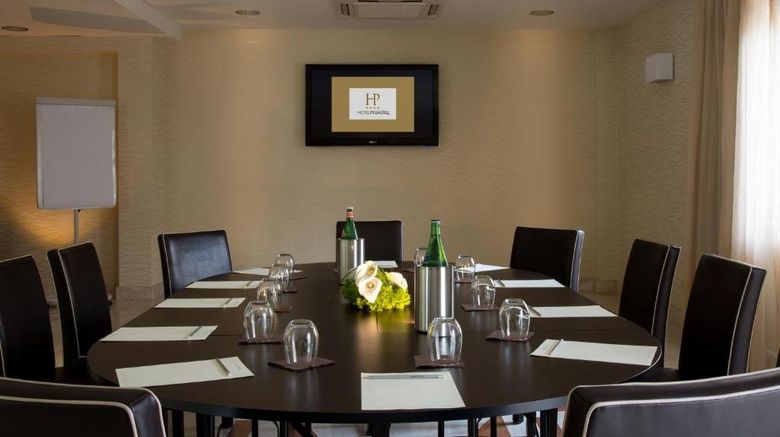 <b>Hotel Premiere, Giugliano Meeting</b>. Images powered by <a href="https://www.leonardoworldwide.com/" title="Leonardo Worldwide" target="_blank">Leonardo</a>.