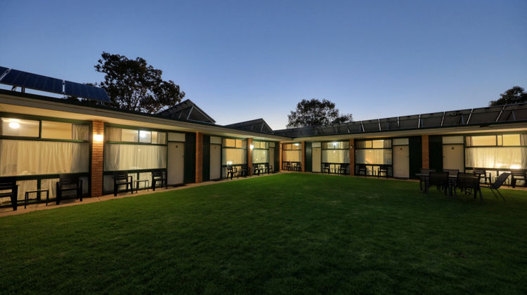Junee Motor Inn Exterior