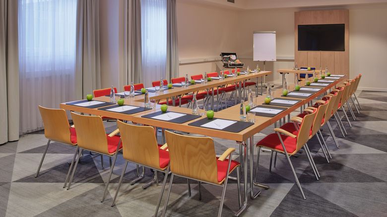 <b>Holiday Inn Express Frankfurt Airport Meeting</b>. Images powered by <a href="https://www.leonardoworldwide.com/" title="Leonardo Worldwide" target="_blank">Leonardo</a>.