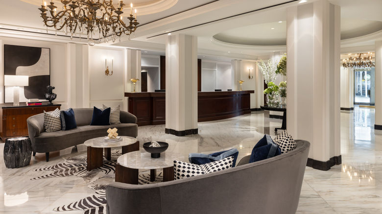 <b>Omni Berkshire Place Lobby</b>. Images powered by <a href="https://www.leonardoworldwide.com/" title="Leonardo Worldwide" target="_blank">Leonardo</a>.