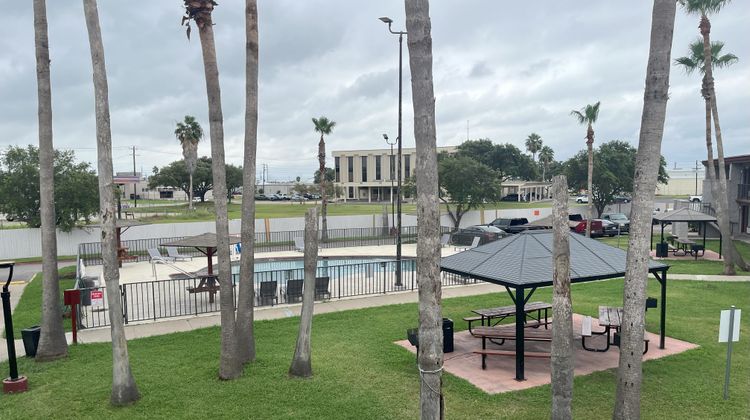 Red Roof Inn Corpus Christi N - Downtown Pool