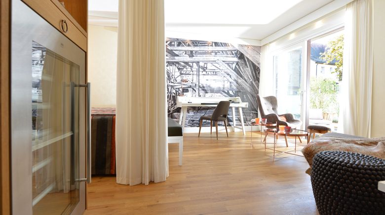 <b>Villa Mittermeier Room</b>. Images powered by <a href="https://www.leonardoworldwide.com/" title="Leonardo Worldwide" target="_blank">Leonardo</a>.