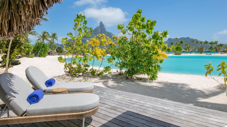 <b>The Westin Bora Bora Resort & Spa Beach</b>. Images powered by <a href="https://www.leonardoworldwide.com/" title="Leonardo Worldwide" target="_blank">Leonardo</a>.