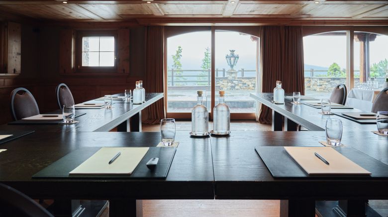 <b>LeCrans Hotel and Spa Meeting</b>. Images powered by <a href="https://www.leonardoworldwide.com/" title="Leonardo Worldwide" target="_blank">Leonardo</a>.