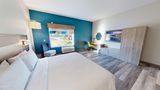 Holiday Inn Express & Suites Chicago Room