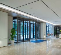 Holiday Inn Exp Xi'an Fengdong Exterior