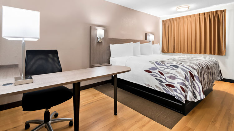 Red Roof Inn Harrisburg North Room