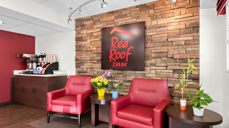 <b>Red Roof Inn Harrisburg North Lobby</b>. Images powered by <a href="https://www.leonardoworldwide.com/" title="Leonardo Worldwide" target="_blank">Leonardo</a>.