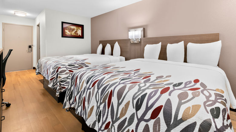 <b>Red Roof Inn Harrisburg North Room</b>. Images powered by <a href="https://www.leonardoworldwide.com/" title="Leonardo Worldwide" target="_blank">Leonardo</a>.