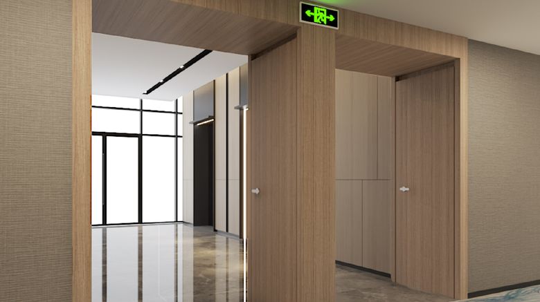 <b>Holiday Inn Exp Intl Duty Free Lobby</b>. Images powered by <a href="https://www.leonardoworldwide.com/" title="Leonardo Worldwide" target="_blank">Leonardo</a>.