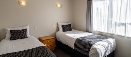 Gables Motor Lodge Room