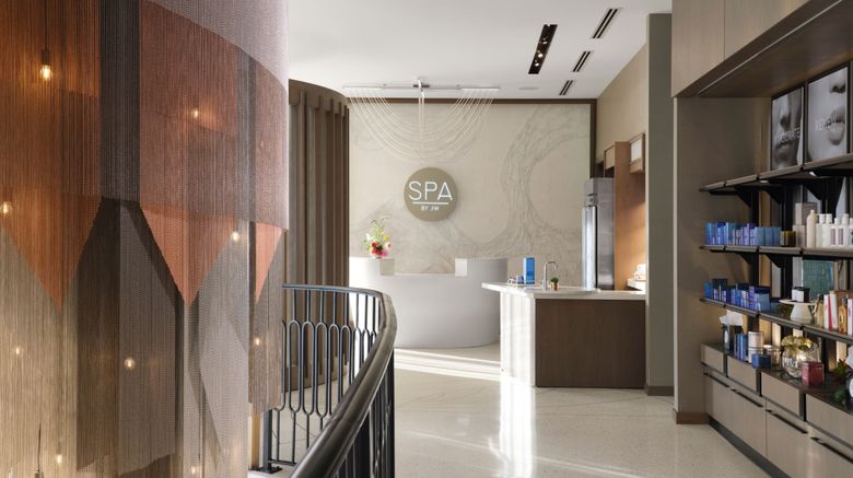 <b>JW Marriott Charlotte Lobby</b>. Images powered by <a href="https://www.leonardoworldwide.com/" title="Leonardo Worldwide" target="_blank">Leonardo</a>.