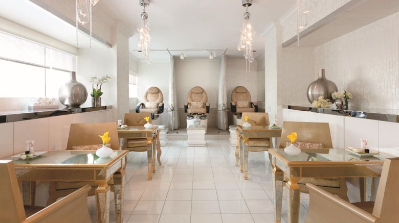 <b>The Ritz-Carlton, Los Angeles Spa</b>. Images powered by <a href="https://www.leonardoworldwide.com/" title="Leonardo Worldwide" target="_blank">Leonardo</a>.