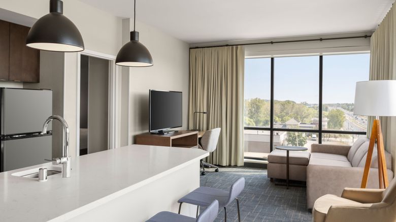 <b>Residence Inn Brookfield at Poplar Creek Room</b>. Images powered by <a href="https://www.leonardoworldwide.com/" title="Leonardo Worldwide" target="_blank">Leonardo</a>.
