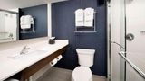 Fairfield Inn & Suites Alexandria West Room