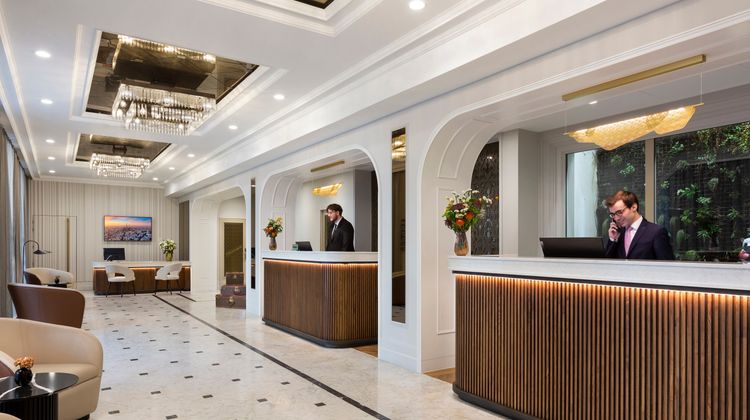 La Clef Tour Eiffel Lobby