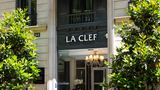 <b>La Clef Tour Eiffel Exterior</b>. Images powered by <a href="https://www.leonardoworldwide.com/" title="Leonardo Worldwide" target="_blank">Leonardo</a>.