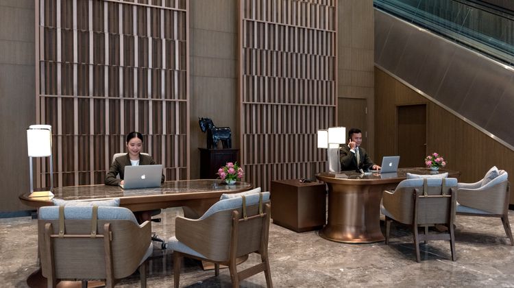 Oakwood Premier Phnom Penh Lobby